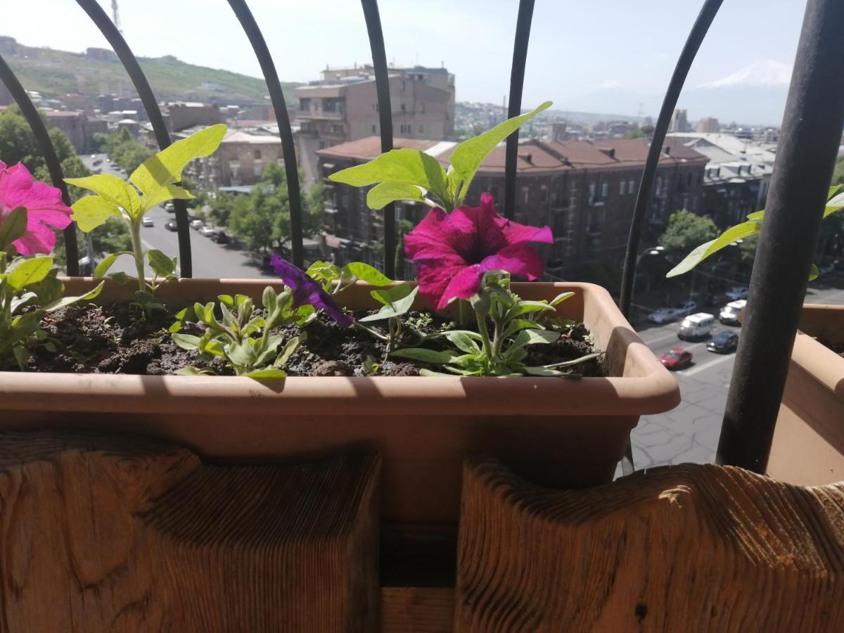 Yerevan-Sky With Terrace Exteriör bild